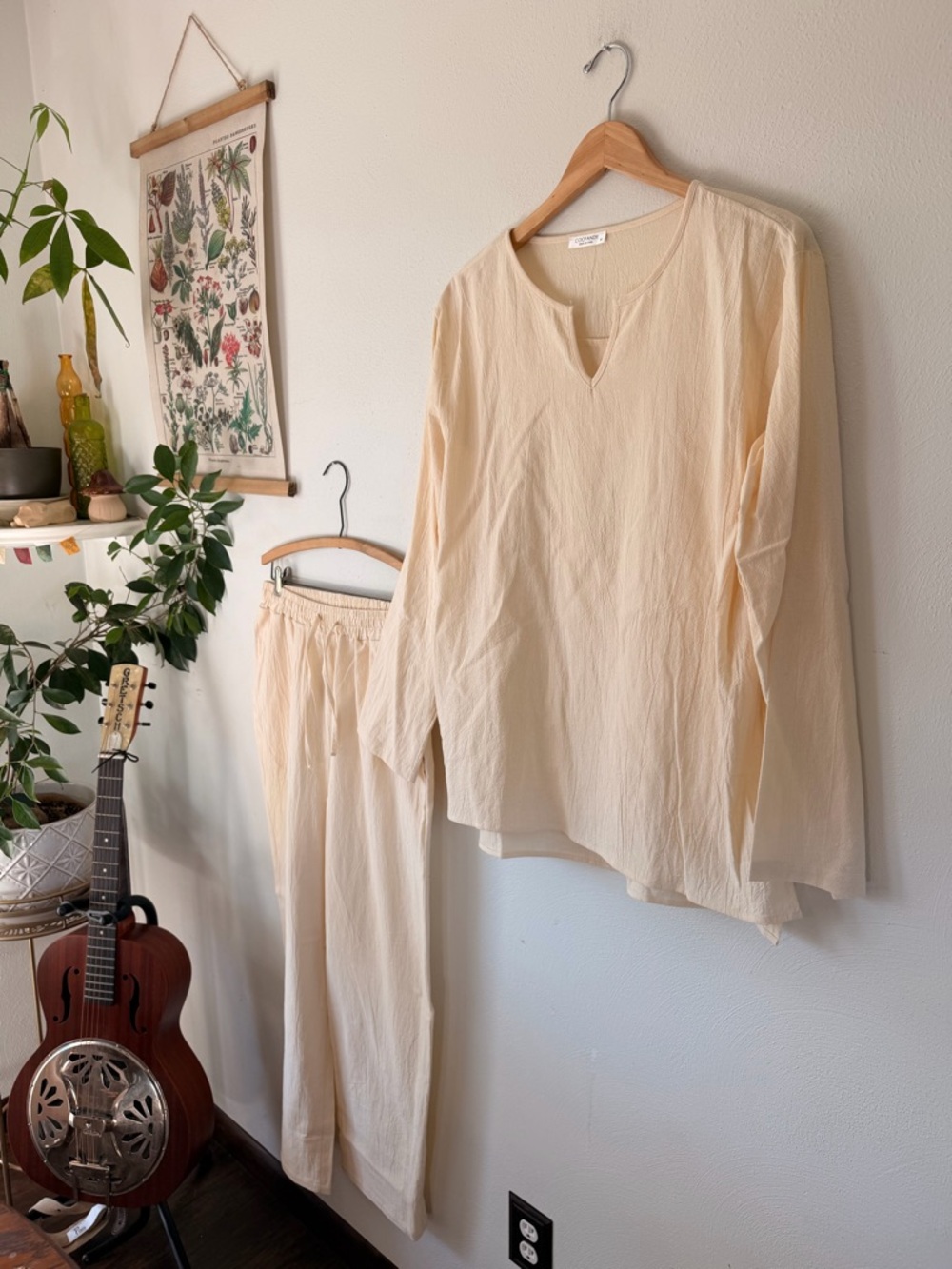 Coofandy - Medium - Men’s Cream Lightweight Two-Piece